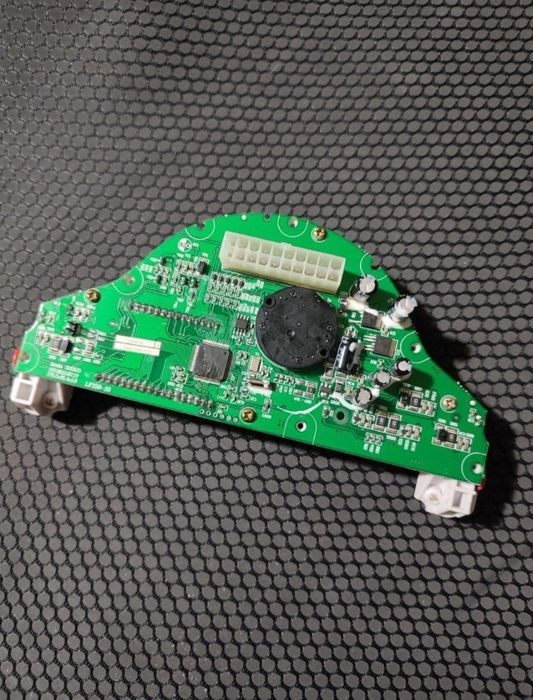 Приборна панель Lifan kp200 з мінімальним пробігом