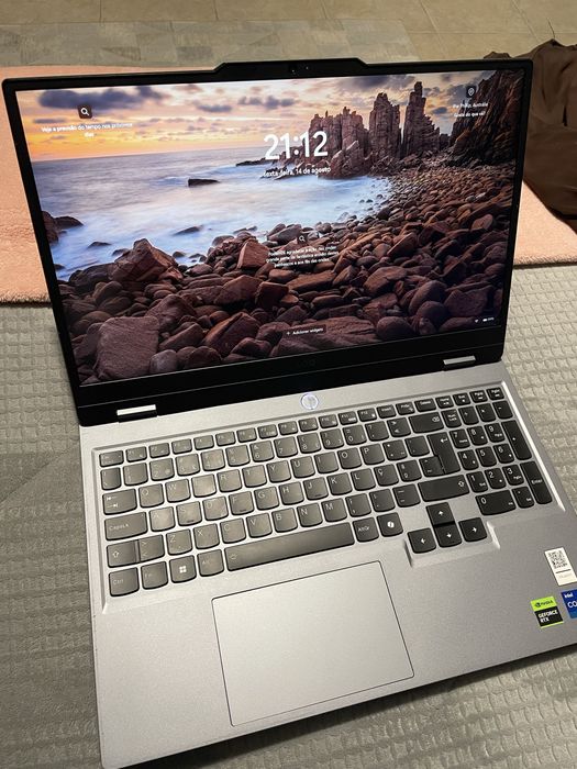 Portátil Gamer Lenovo LOQ Gaming (9ª Geração) 15IRX9-981 15.6"