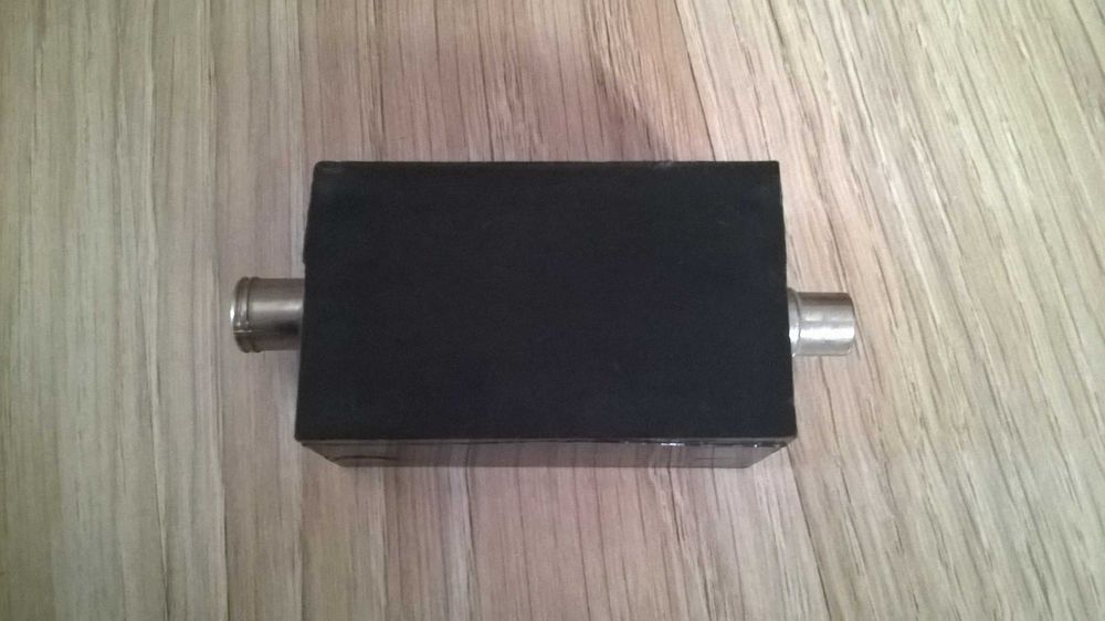 Przełącznik (wzmacniacz) do anteny TV