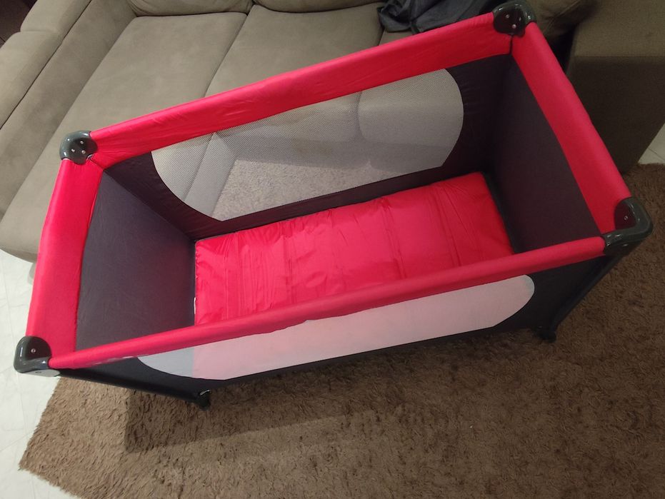 Cama de Viagem para Bebé - Como Nova!