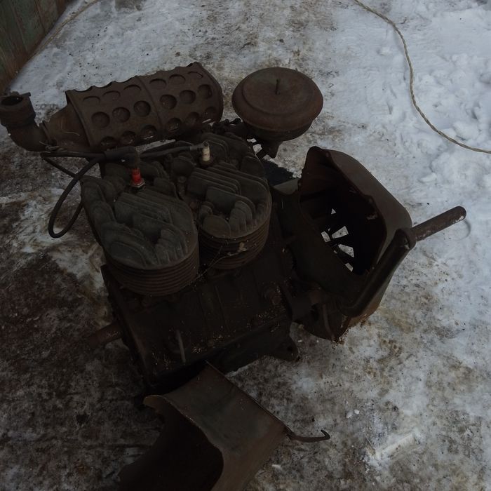 Двигун УД2 робочий