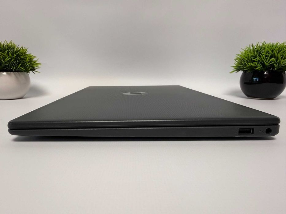 Ноутбук HP Laptop 15 Ryzen 3 7320U/8gb ddr5/512gb/15’6 Full HD