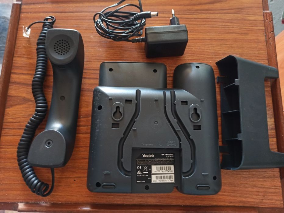 IP-телефон Yealink SIP-T19 E2 ( є 4 шт)