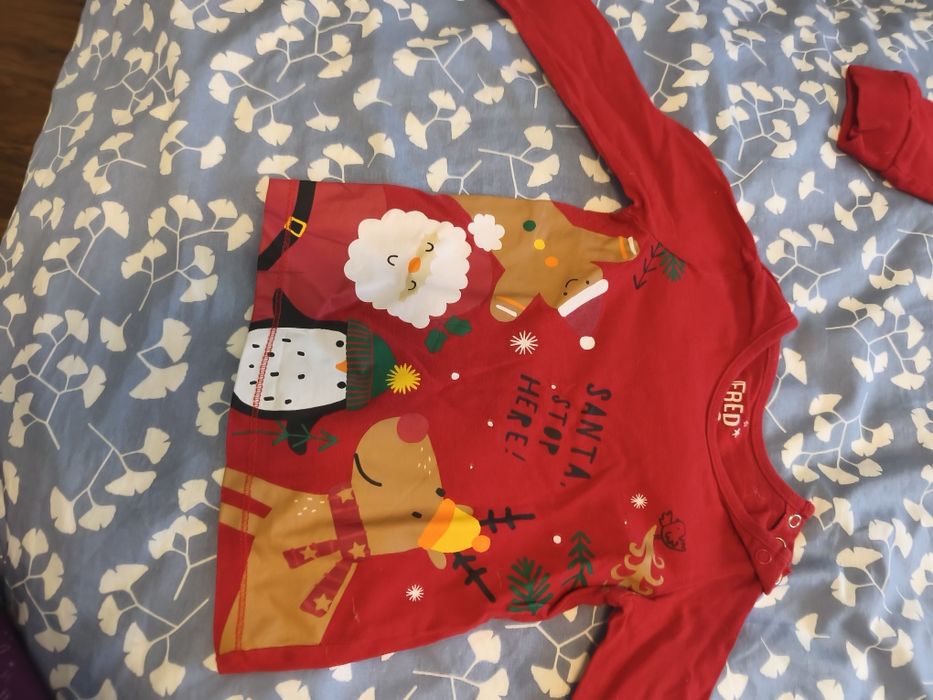 Oddam bluzę świąteczne 18msc