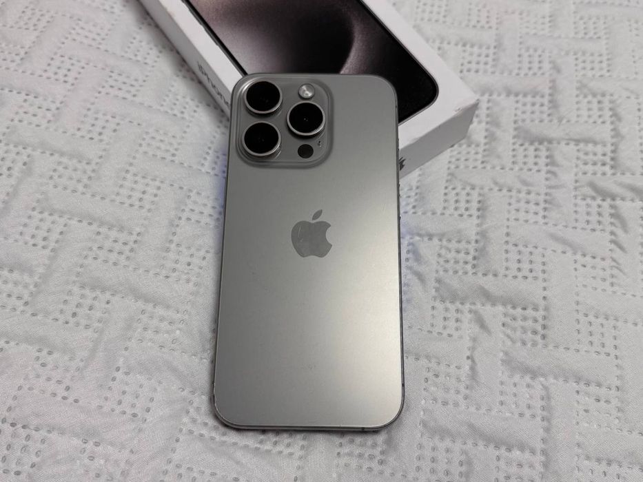 iPhone 15 Pro na 256GB, Natural