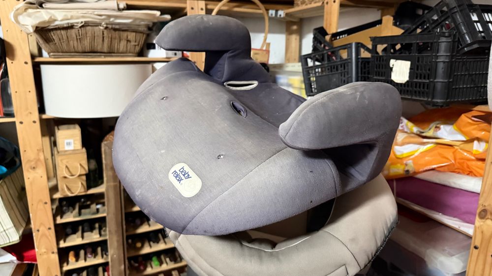 Vendo cadeira de bebe e acento de criança