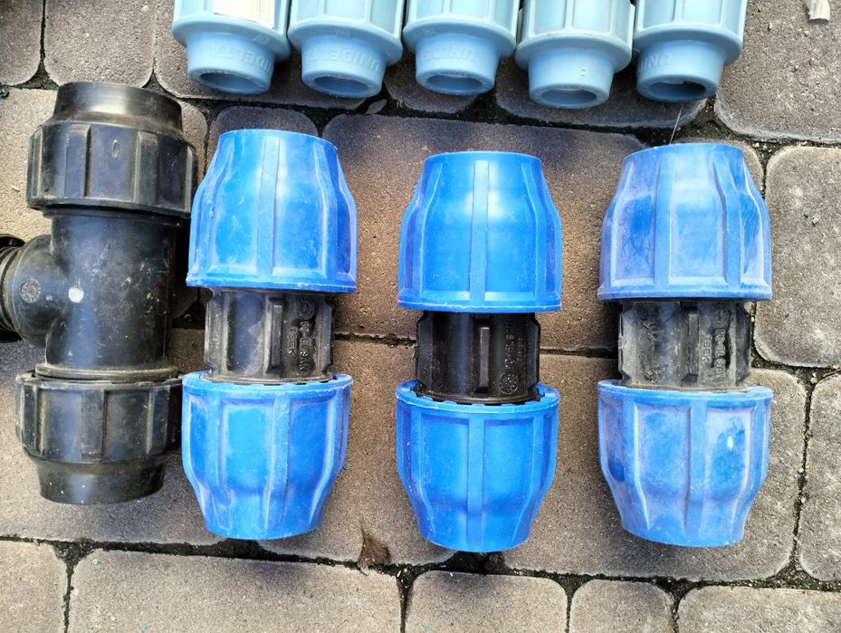 Муфти з'єднувальні,тройники