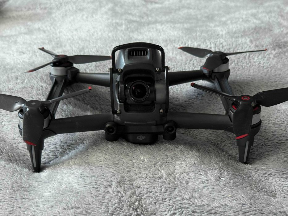 Dron DJI FPV Combo + Gogle V2 + Motion Controller + 3 Baterie (Zestaw)