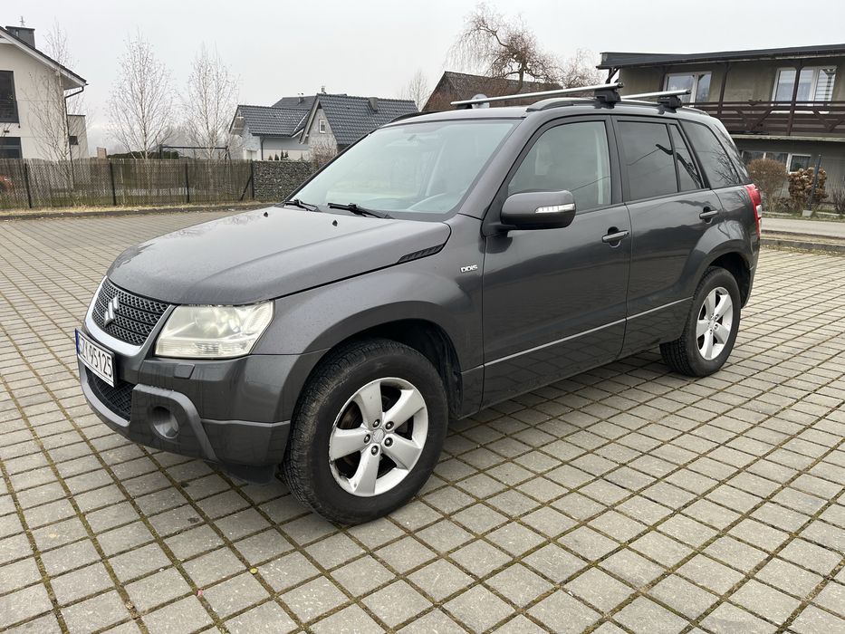 Suzuki Grand Vitara Skóra 4*4 Extra komplet opon Szyberdach
