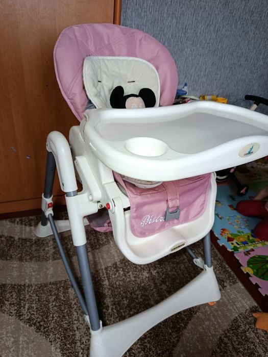 Стільчик для годування