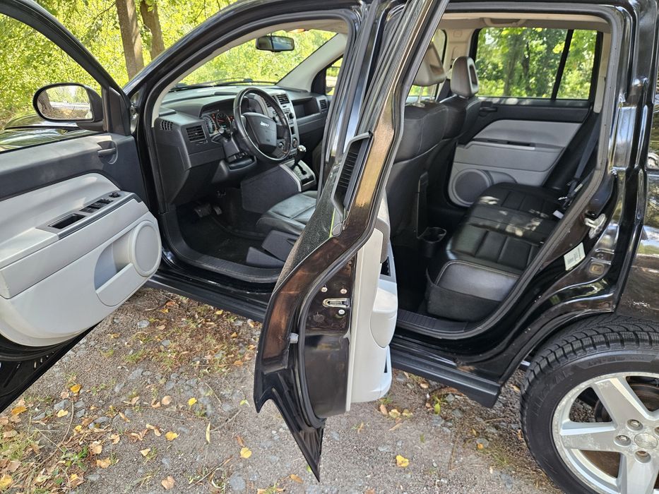 Jeep Compass 2006 рік 2.4 бензин автомат 4×4  для військових