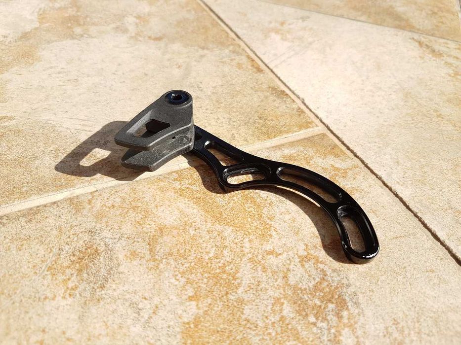 prowadnica łańcucha SPECIALIZED Chain Guide ISCG 28-32T