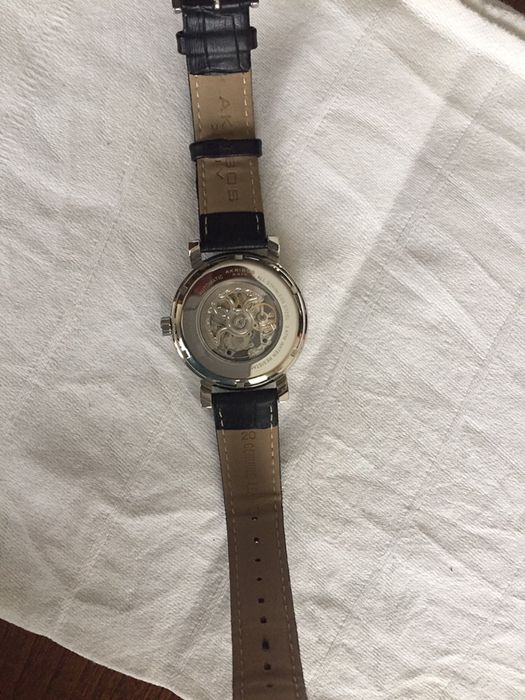 Relogio akribos homem