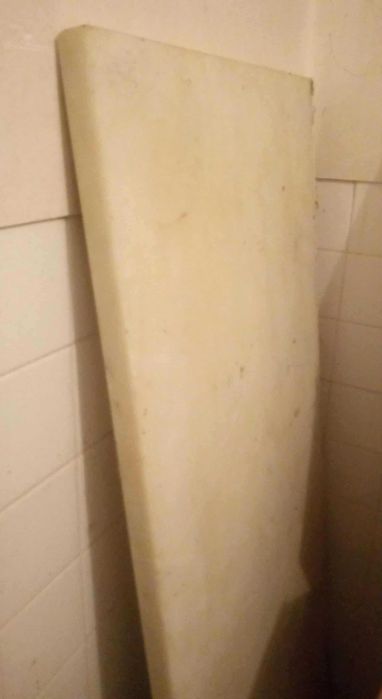 Base plana de mármore