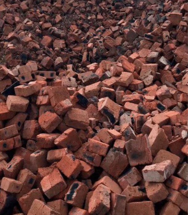 Земля чорнозем торф камінь будівельний бій скриша пісок щебінь