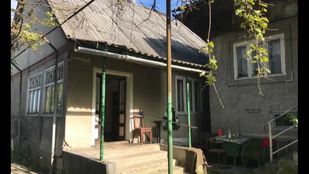 Продається будинок у м. Тячів