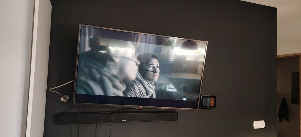 Sprzedam telewizor LG 42 całe