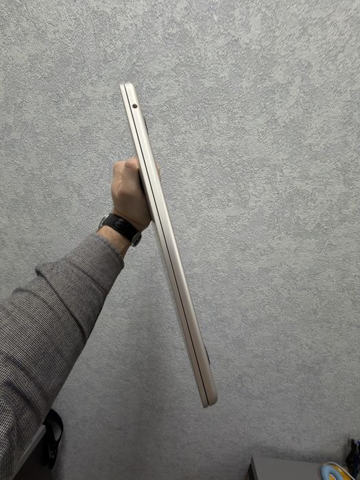 Apple MacBook Air 15 M2 Starlight