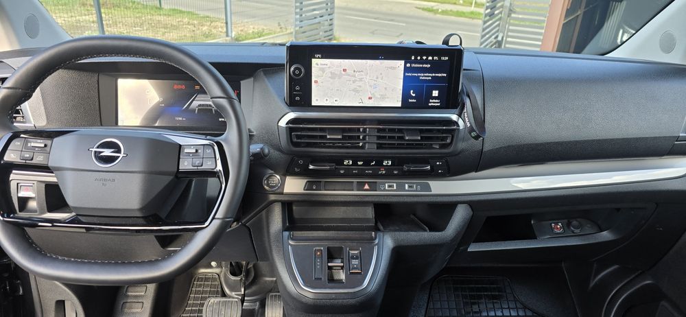 Wynajem Bus Opel  Zafira C Life (Vivaro)