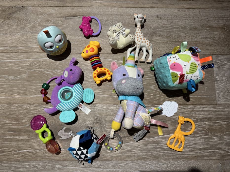 Zabawki dla niemowlaka komplet