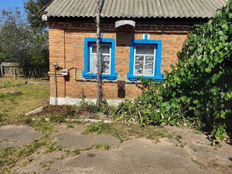 Шпилі, цегляний будинок 73 кв.м.  Поруч ліс і річка