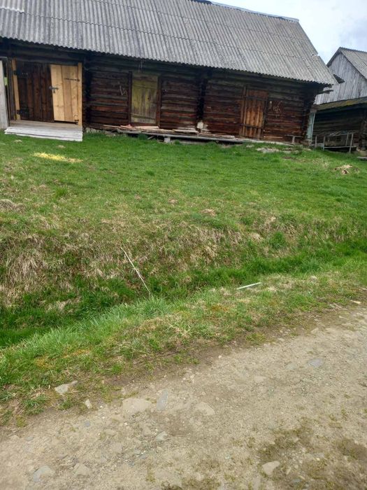 Будинок в Карпатах 120 метрів квадратних/ 13 сотих землі/