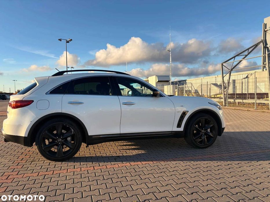 Infiniti QX70 3.0d S