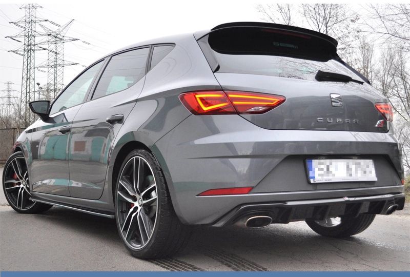 DIFUSOR TRASEIRO SEAT LEON 5F 2017-2020 PRETO BRILHANTE