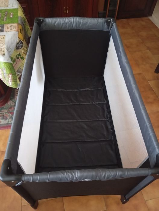 Cama de bebe de viagem