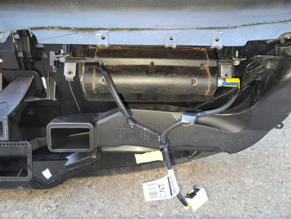 Konsola ,kokpit, poduszka Nissan qashkai j10