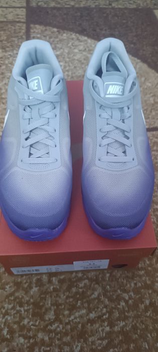 Кросівки Nike 40.5p