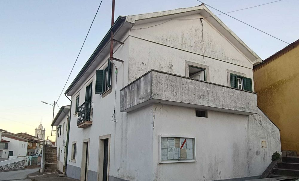 Moradia T3, Lamas, Miranda do Corvo. OPORTUNIDADE!