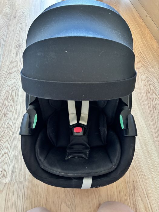 Maxi-Cosi Pebble 360 Preto + Isofix