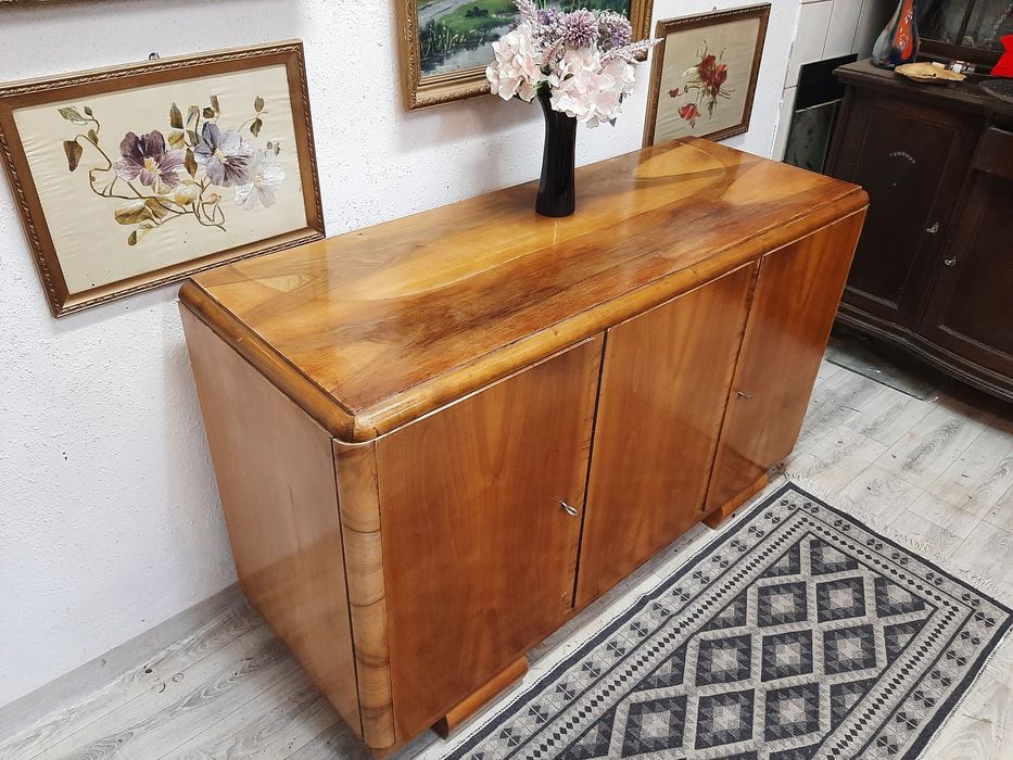 Komoda w stylu art deco