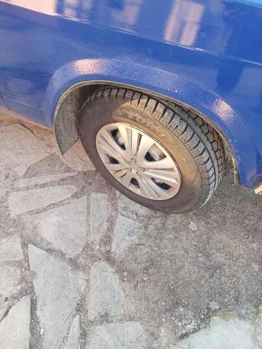 автомобіль ВАЗ 2104