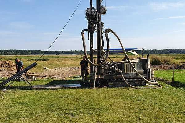 Буріння свердловин с.Калинівка( Броварський р-н) / Бурение скважин