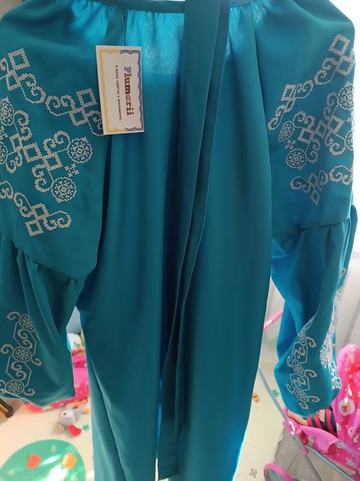 Блакитно-бірюзова сукня