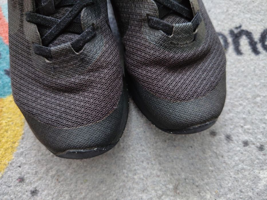 Nike buty sportowe 31.5 czarne siatka
