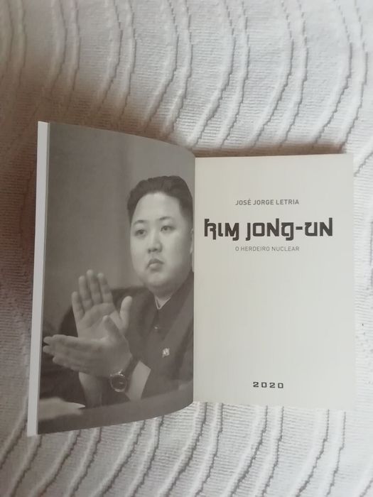 Kim Jong - Un, o herdeiro nuclear, novo