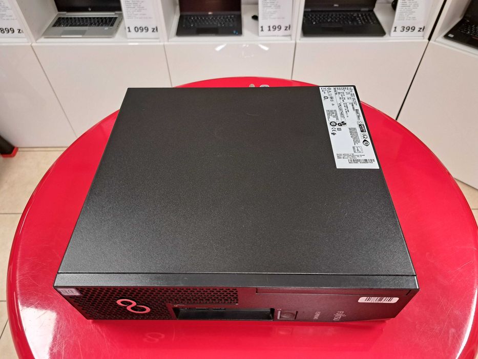 Komputer Stacjonarny Fujitsu SFF Esprimo D538 i5-8gen 8GB 256SSD Win11
