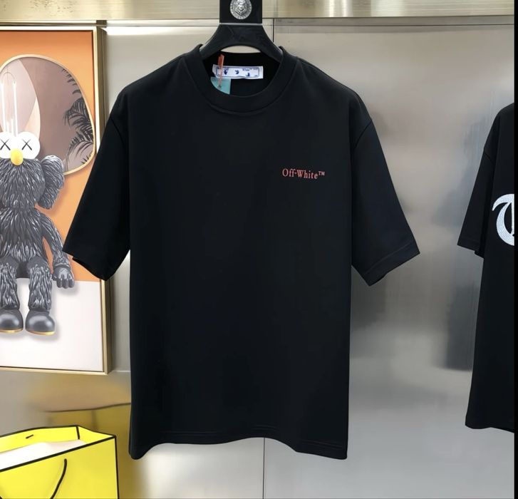 Футболка Off-White L-XL розміру