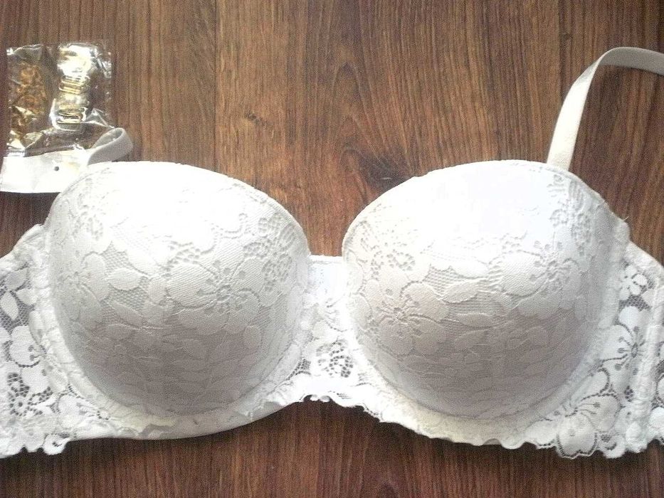 Biustonosz bialy modelujący 80 D