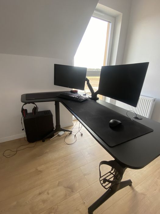 Biurko narozne gamingowe