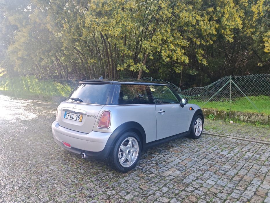 Mini Cooper 1.6 diesel  livro rev. Ótimo troco