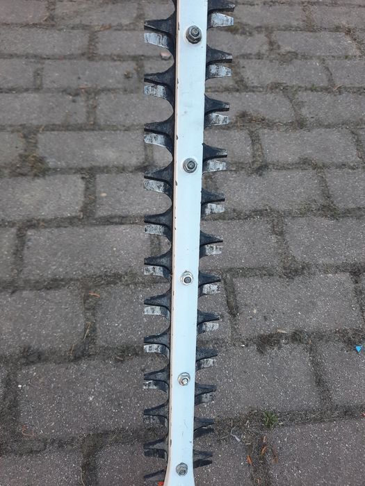 Nożyce stihl Hl 100 na wysięgniku