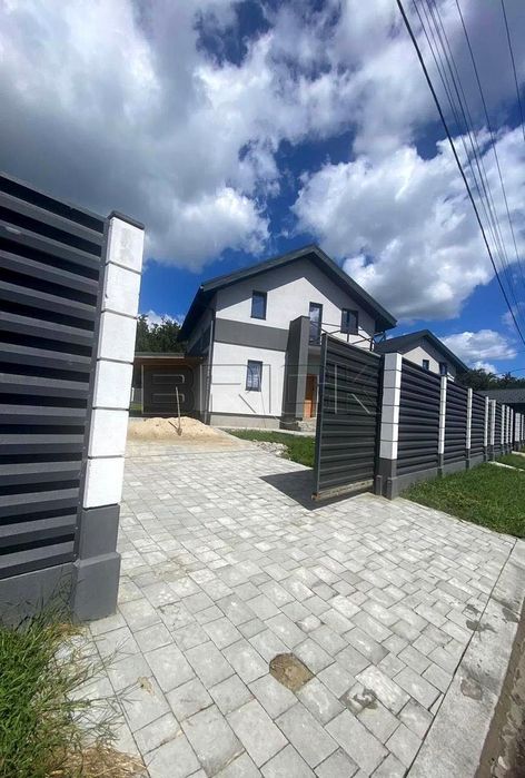 Продаж будинку, Круглик, Лісники