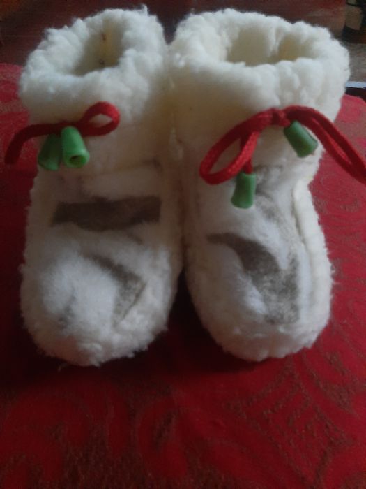 Дитячі пінетки на вибір.