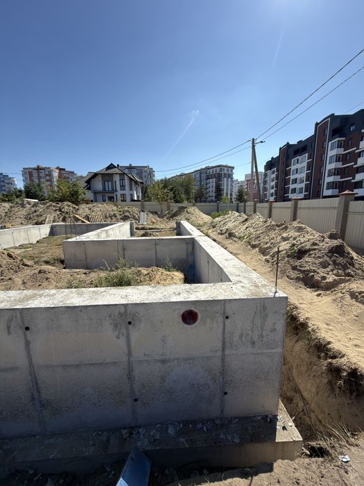 ПРОДАЖ КОТЕДЖІВ м. Новояворівськ, вул. Сонячна (район “за Таверною”)