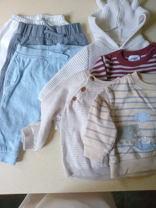 Кофточки, штанишки, костюмчик для 3-6 месяцев