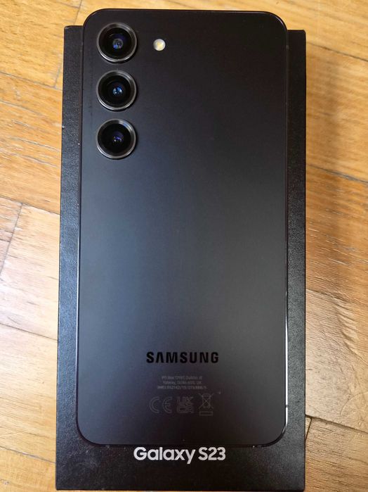 Samsung Galaxy S23 256GB etui Quad Lock bardzo dobry stan